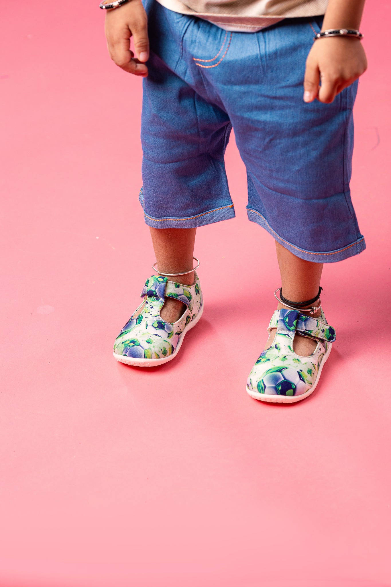 "Goal Kick" Single Strap Baby Sandals - Green & White