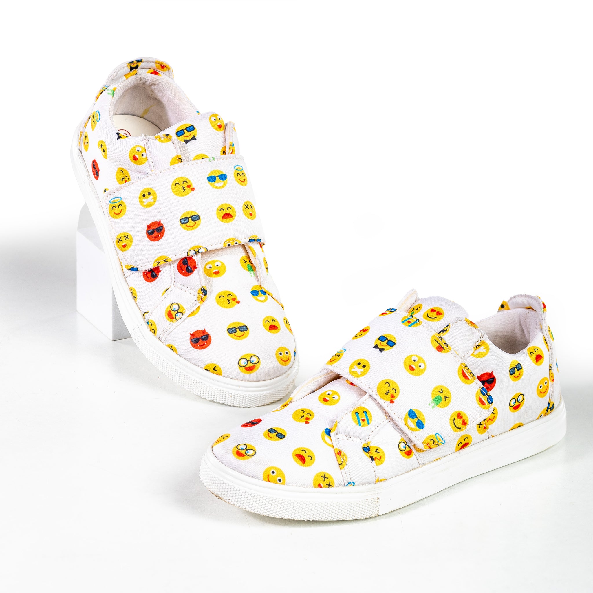 Emoji Kids Sneakers - White